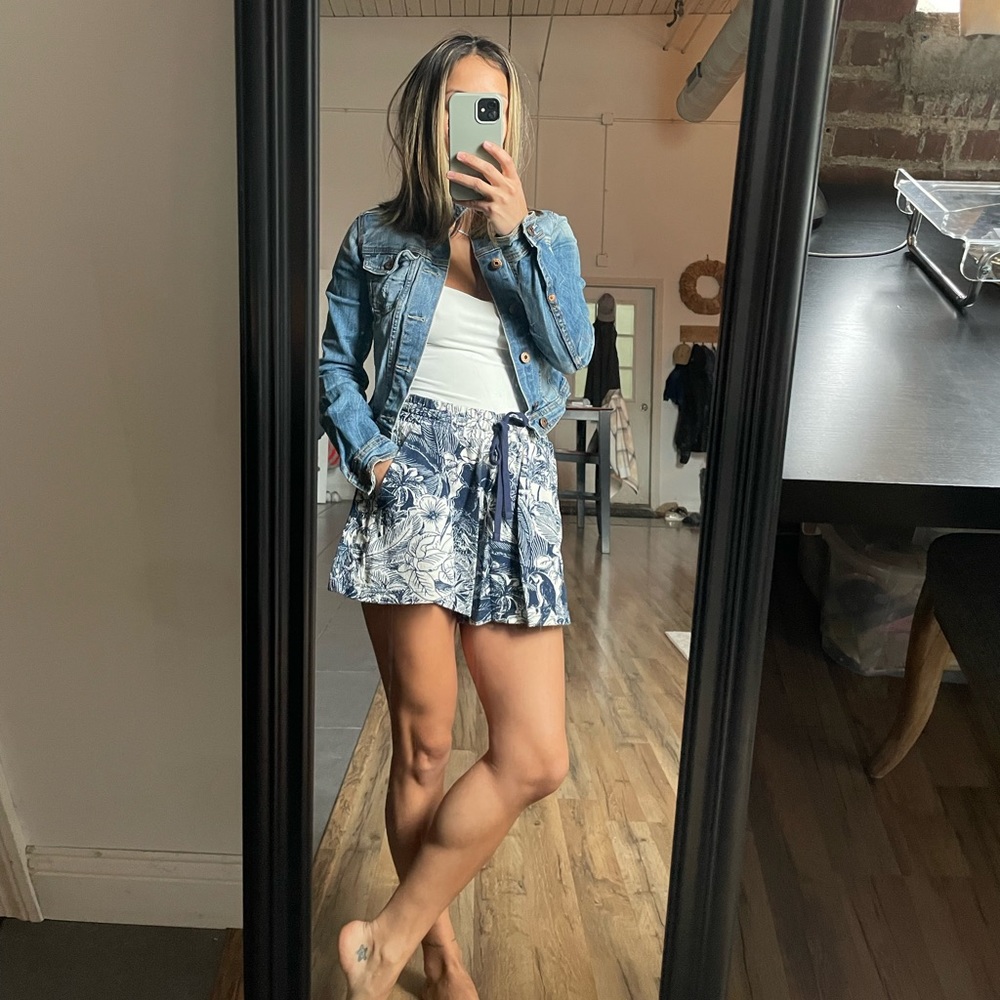 Old navy drawstring shorts- S